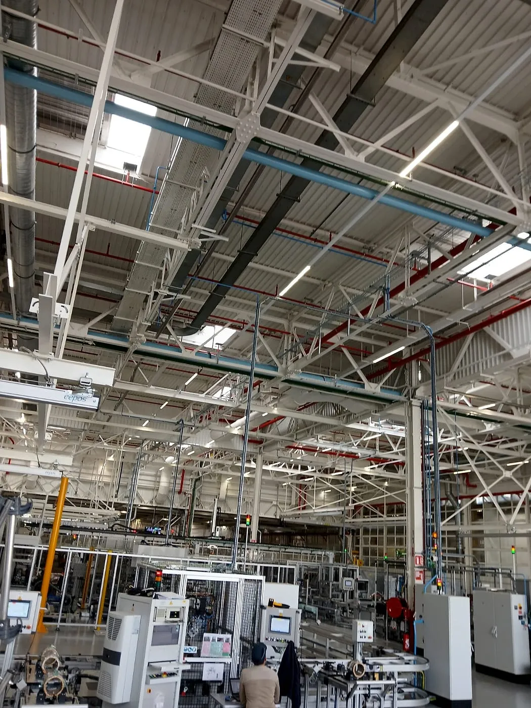 Zone de kitting moteurs — usine Renault de Cléon